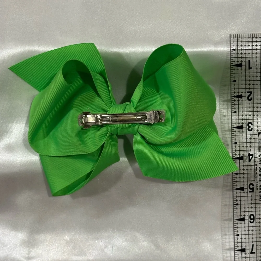 Handmade Hair Bow - Bright Green- bundle 2+ and save on shipping